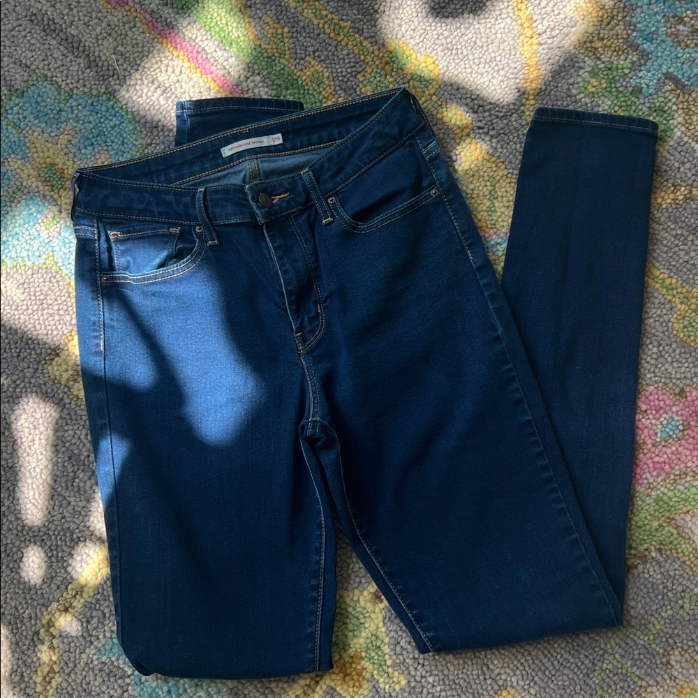 Levi's Women's Skinny Jeans in Dark Blue Denim